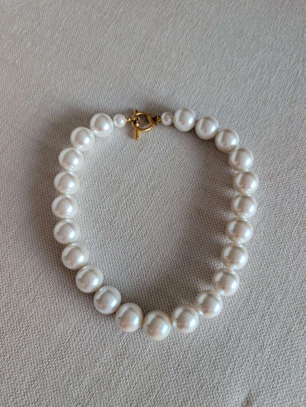 Anne Klein White Pearl Necklace with Gold Clasp